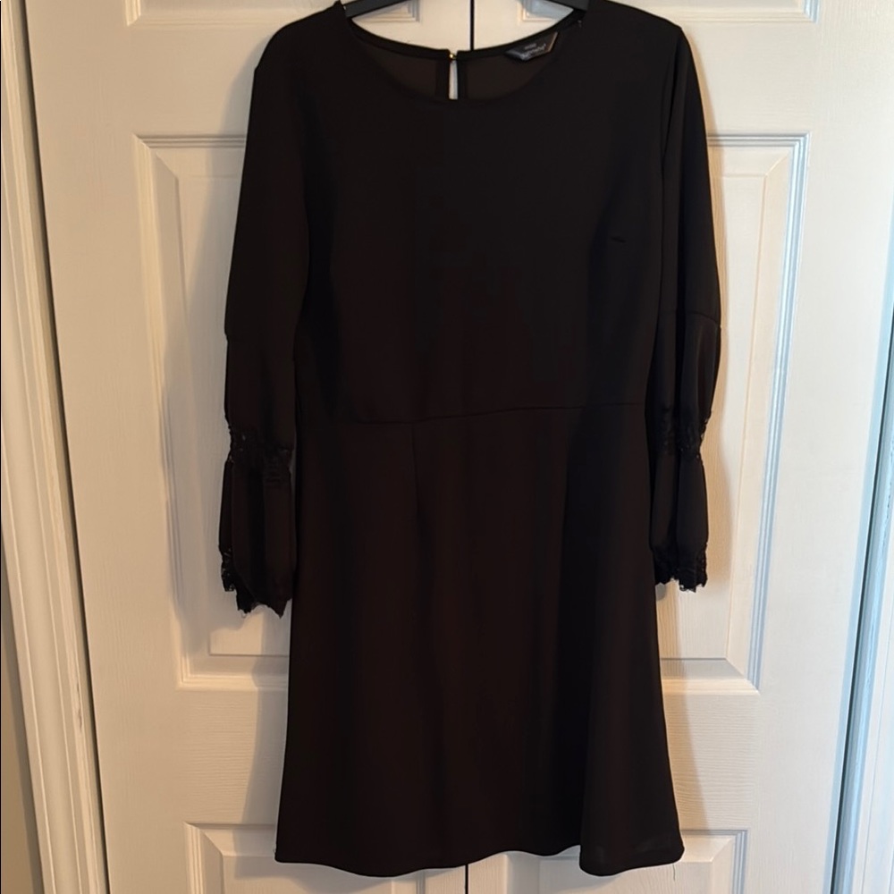 Mlle Gabrielle Black Long Sleeve Dress